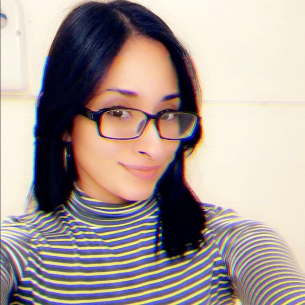 Meet your Posher, Ana